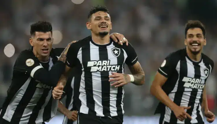 Embalado no Campeonato Brasileiro e Sul-Americana, Botafogo anuncia novo patrocinador para o restante da temporada