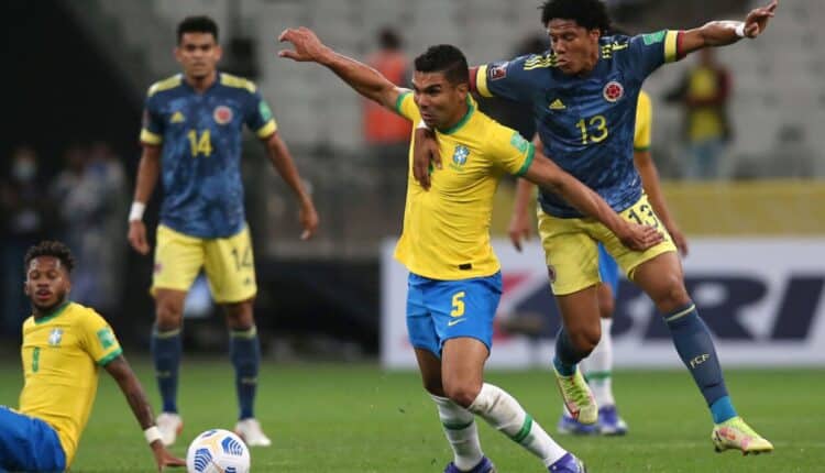 Após proposta ser colocada na mesa, lateral-esquerdo da Seleção Colombiana recusa números do Santos e espera ser negociado com outro clube